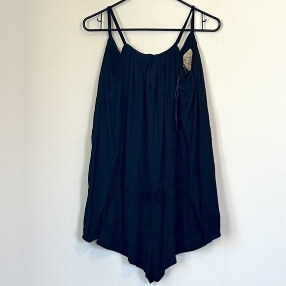 NWT Chaser Cold Shoulder Long Sleeve Romper in Black - Size: Medium - Picture 2 of 12